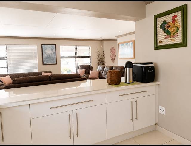 3 BEDROOM HOUSE FOR SALE IN REEBOK